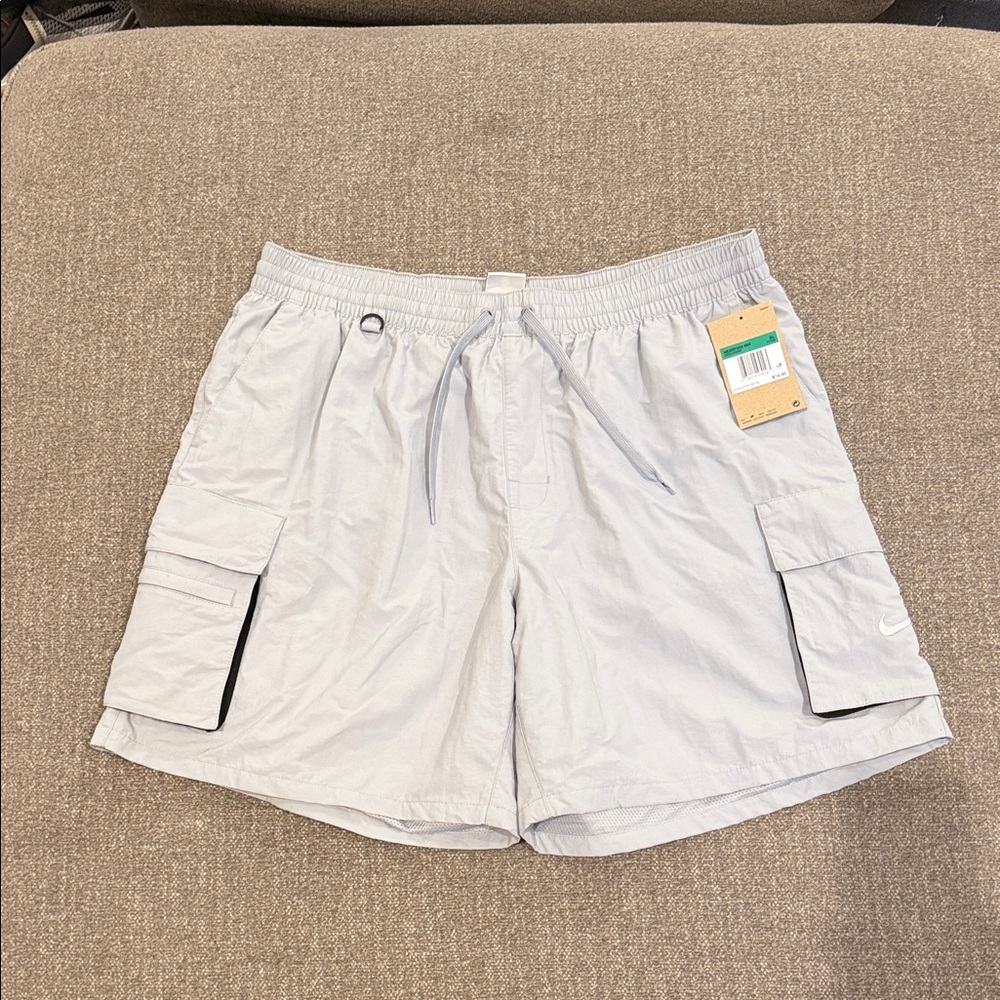 Nike Men's Light Gray Cargo Shorts
